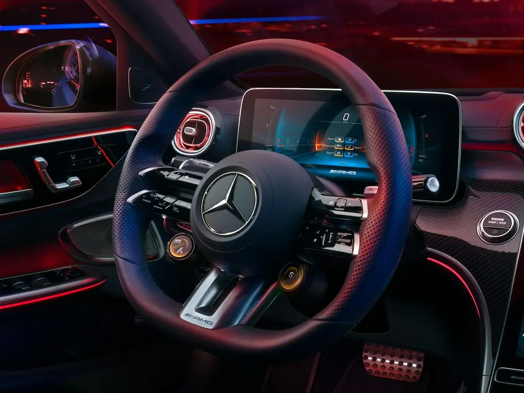 Volante AMG Performance