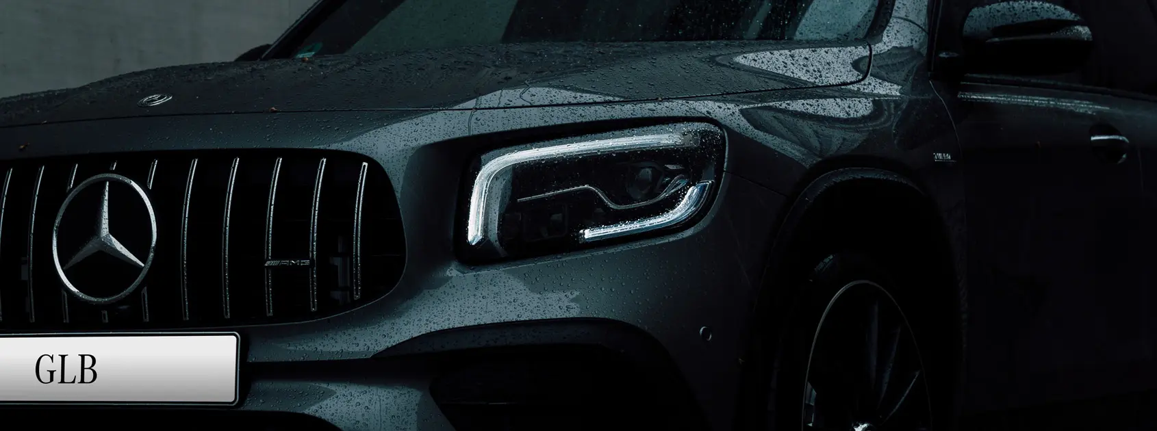 Mercedes-AMG GLB 35 4MATIC gallery image