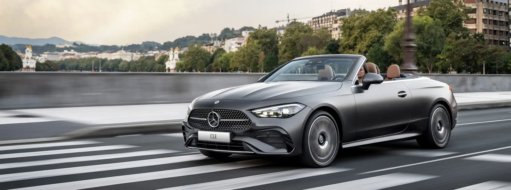 CLE 300 4MATIC Cabriolet gallery image