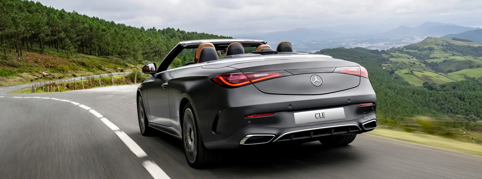 CLE 300 4MATIC Cabriolet gallery image