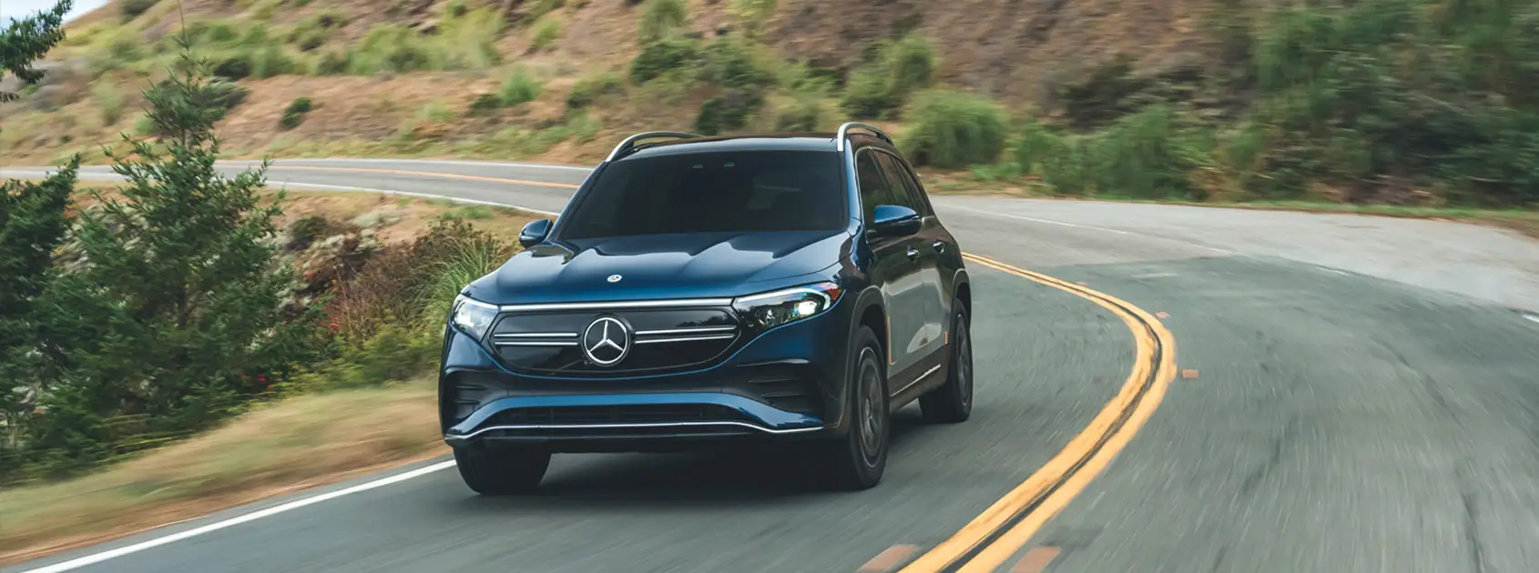 EQB 350 4MATIC gallery image