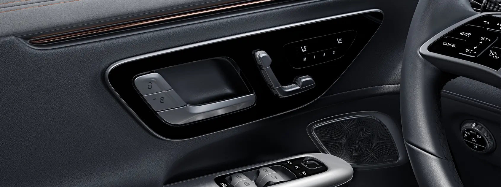 EQE 350 4MATIC gallery image