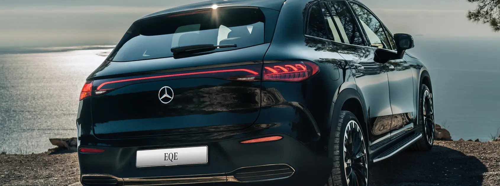 EQE 350+ SUV gallery image