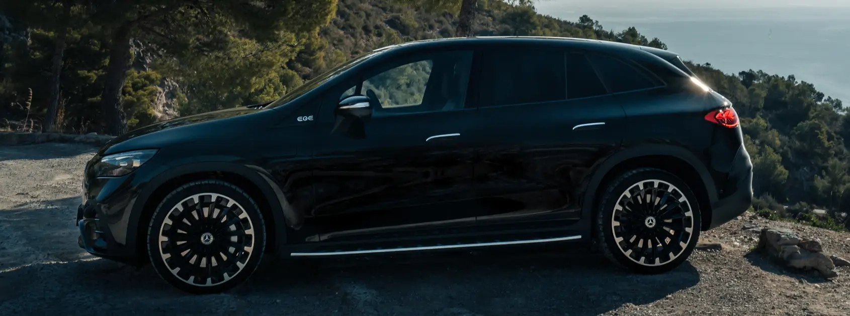 EQE 350+ SUV gallery image