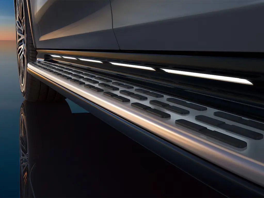 Estribos iluminados de efecto aluminio