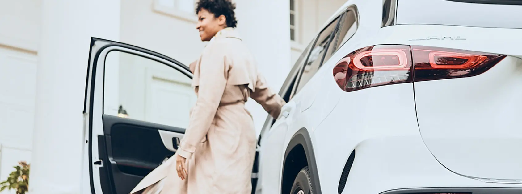 GLA 250 4MATIC gallery image