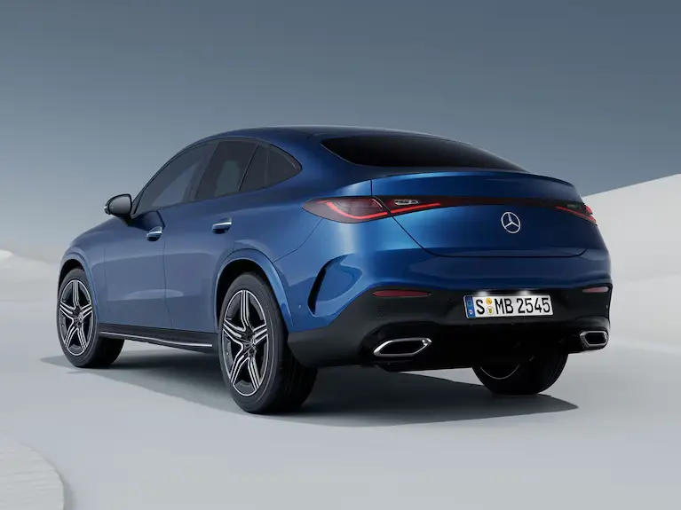 Diseño de coupé específico de Mercedes-Benz