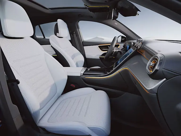 Tapizados de los asientos en símil de cuero ARTICO