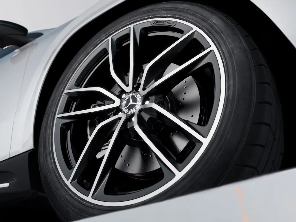 Rines de aleación de hasta 23 pulgadas