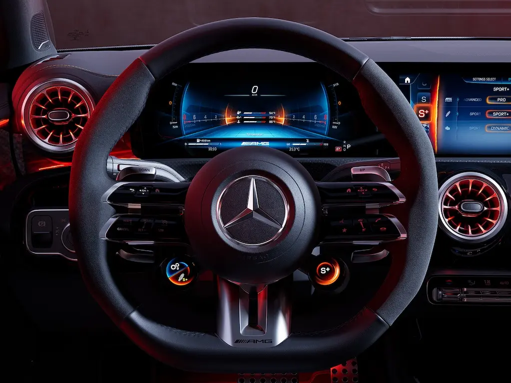 Volante AMG Performance en napa/microfibra MICROCUT